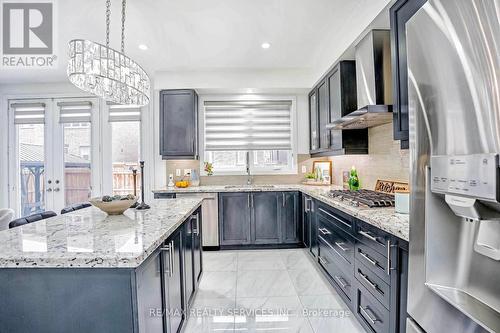 19 Argelia Crescent, Brampton, ON - Indoor Photo Showing Kitchen With Upgraded Kitchen