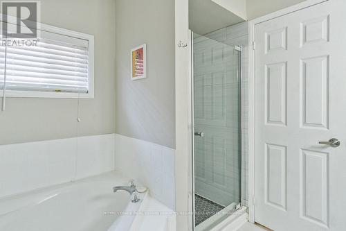 33 Zachary Drive, Brampton (Snelgrove), ON - Indoor Photo Showing Bathroom