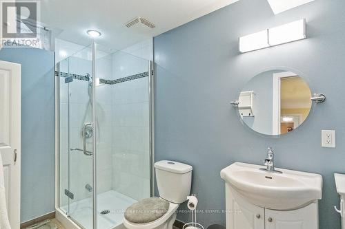 33 Zachary Drive, Brampton (Snelgrove), ON - Indoor Photo Showing Bathroom