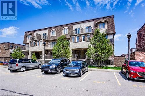 242 Rachel Crescent Unit# D, Kitchener, ON - Outdoor