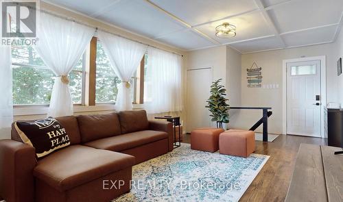 25 - 1026 Merrill Road, Alnwick/Haldimand, ON - Indoor Photo Showing Living Room