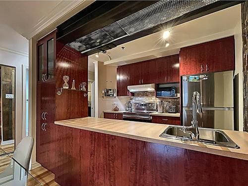 Kitchen - 3-8495 Rue Hochelaga, Montréal (Mercier/Hochelaga-Maisonneuve), QC - Indoor Photo Showing Kitchen With Double Sink