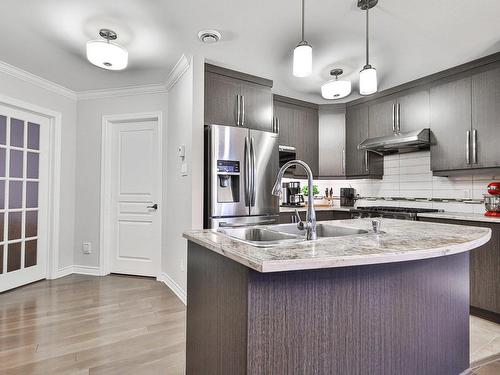 Kitchen - 101-82 Rue Bruno-Dion, Blainville, QC - Indoor Photo Showing Kitchen With Double Sink With Upgraded Kitchen