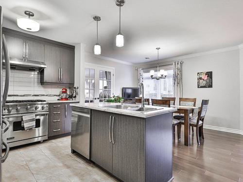 Kitchen - 101-82 Rue Bruno-Dion, Blainville, QC - Indoor Photo Showing Kitchen With Double Sink With Upgraded Kitchen