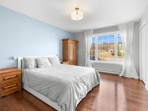 Chambre Ã  coucher principale - 372Z  - 374Z Ch. De Gosford, Shannon, QC - Indoor Photo Showing Bedroom