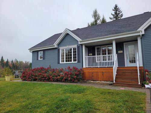 FaÃ§ade - 372Z  - 374Z Ch. De Gosford, Shannon, QC - Outdoor With Deck Patio Veranda