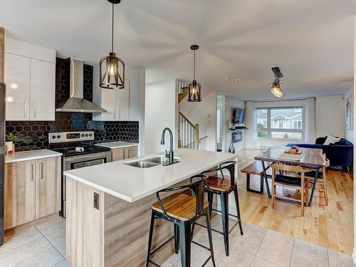 Kitchen - 4750 55E Avenue, Laval (Laval-Ouest), QC - Indoor Photo Showing Kitchen With Double Sink