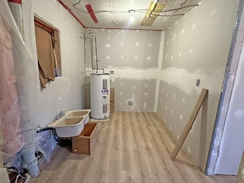 12 Front Street, Nipigon, ON - Indoor Photo Showing Bathroom