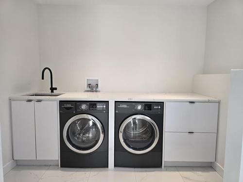 3205 Nelson Drive, Shuniah, ON - Indoor Photo Showing Laundry Room