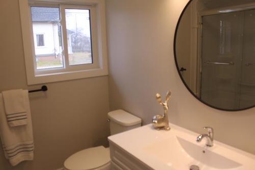 494 Dawson Street, Thunder Bay, ON - Indoor Photo Showing Bathroom