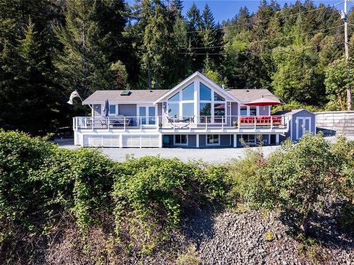 8475 Lisa Lane, Lantzville, BC 