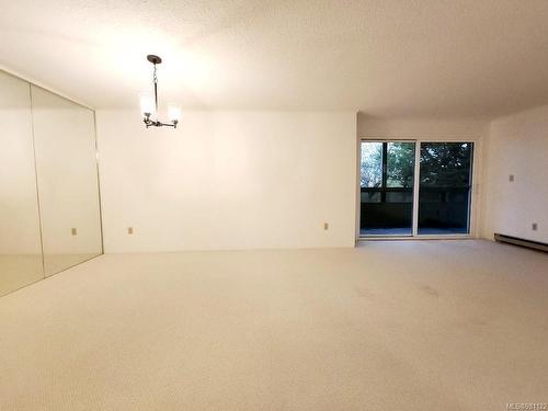 310-1010 Bristol Rd, Saanich, BC - Indoor