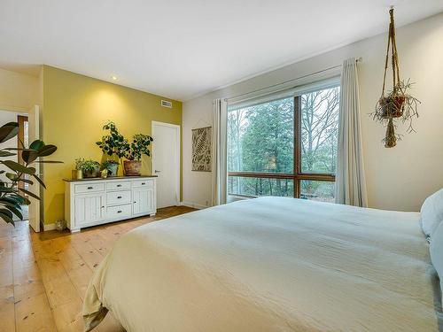 Chambre Ã Â coucher - 6 Ch. Des Pins, Sainte-Anne-Des-Lacs, QC - Indoor Photo Showing Bedroom