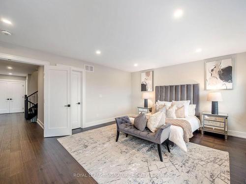 6 Conklin Cres, Aurora, ON - Indoor Photo Showing Bedroom