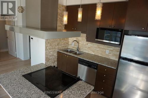 4004 - 60 Absolute Avenue, Mississauga, ON - Indoor Photo Showing Kitchen With Double Sink