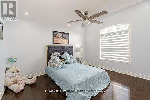 2 Belleville Drive, Brampton, ON - Indoor Photo Showing Bedroom