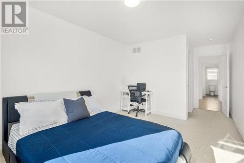 603 Noriker Court, Richmond, ON - Indoor Photo Showing Bedroom