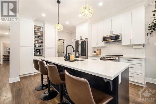 734 Powers Road, Perth, ON - Indoor Photo Showing Kitchen With Upgraded Kitchen