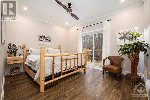 734 Powers Road, Perth, ON - Indoor Photo Showing Bedroom