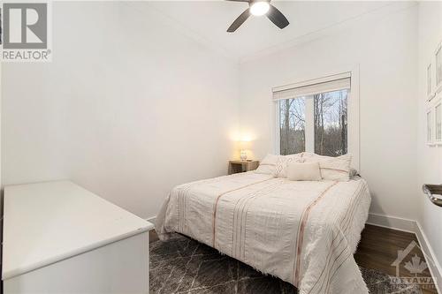 734 Powers Road, Perth, ON - Indoor Photo Showing Bedroom