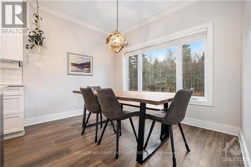 734 Powers Road, Tay Valley, ON - Indoor Photo Showing Dining Room