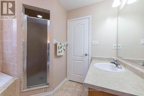 14 Passfield Trail, Brampton, ON - Indoor Photo Showing Bathroom