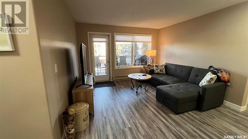 312 1622 Acadia Drive, Saskatoon, SK - Indoor Photo Showing Living Room