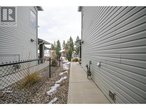 2080 Mountain View Avenue Unit# 120, Lumby, BC - Outdoor With Exterior