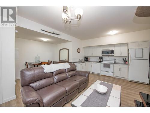 2080 Mountain View Avenue Unit# 120, Lumby, BC - Indoor