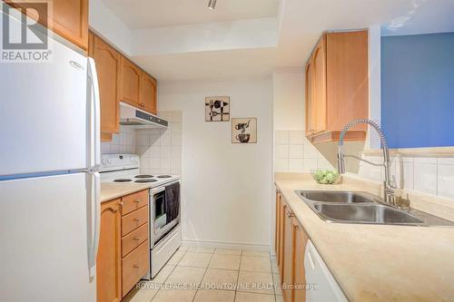 431 - 700 Humberwood Boulevard, Toronto, ON - Indoor Photo Showing Kitchen With Double Sink