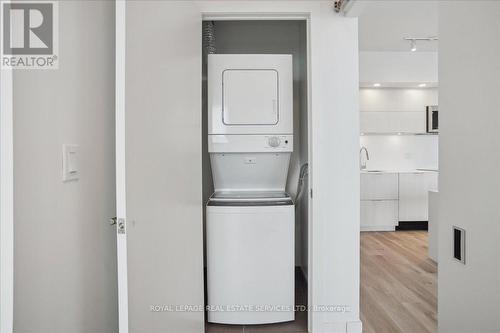 370 Martha Street S, Burlington, ON - Indoor Photo Showing Laundry Room