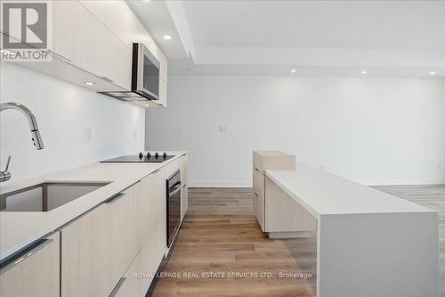 370 Martha Street S, Burlington, ON - Indoor Photo Showing Kitchen