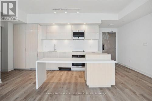 370 Martha Street S, Burlington, ON - Indoor Photo Showing Kitchen