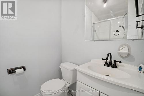 5082 St. Lawrence Avenue, Niagara Falls, ON - Indoor Photo Showing Bathroom