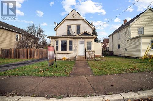 5082 St. Lawrence Avenue, Niagara Falls, ON - Outdoor