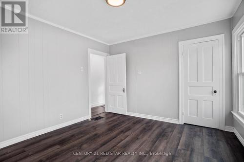 5082 St. Lawrence Avenue, Niagara Falls, ON - Indoor Photo Showing Other Room