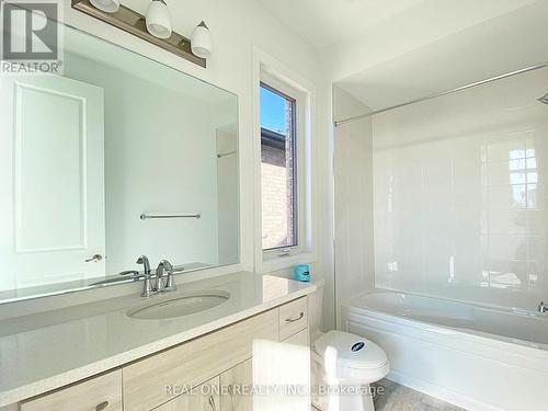 42 Misthollow Crescent, Markham, ON - Indoor Photo Showing Bathroom