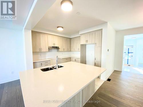 42 Misthollow Crescent, Markham, ON - Indoor Photo Showing Kitchen With Double Sink