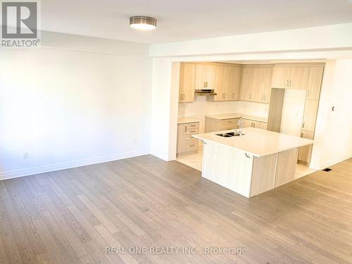 42 Misthollow Crescent, Markham, ON - Indoor Photo Showing Kitchen