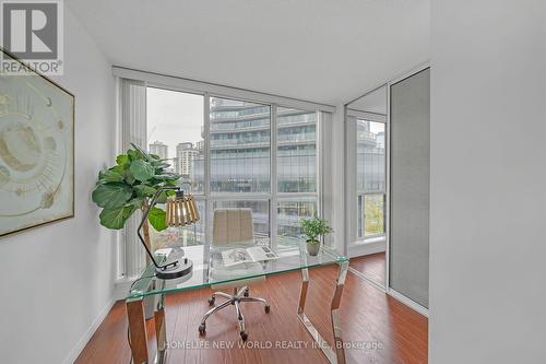 512 - 24 Wellesley Street W, Toronto, ON - Indoor Photo Showing Office