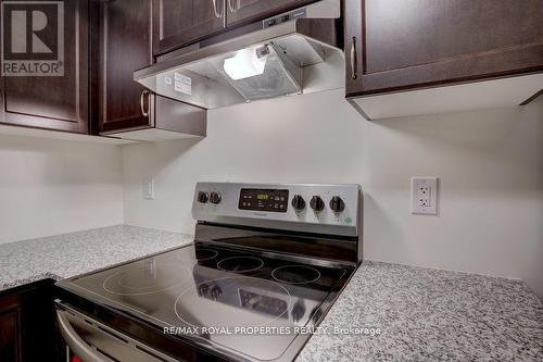 434 - 2789 Eglinton Avenue E, Toronto, ON - Indoor Photo Showing Kitchen