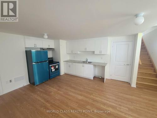 114 Nottingham Road, Barrie, ON - Indoor Photo Showing Kitchen With Double Sink