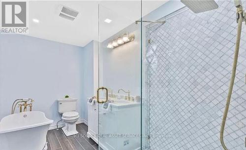 164 Santos Lane, Wasaga Beach, ON - Indoor Photo Showing Bathroom