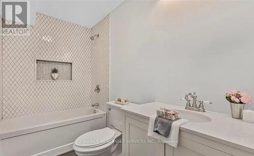 164 Santos Lane, Wasaga Beach, ON - Indoor Photo Showing Bathroom