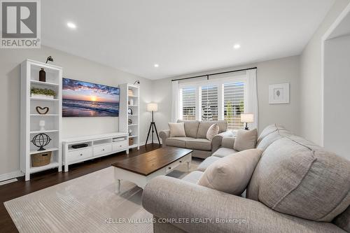 7 Mcfarland Street, Thorold (562 - Hurricane/Merrittville), ON - Indoor Photo Showing Living Room