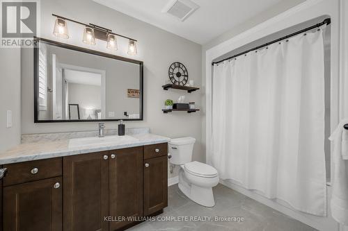 7 Mcfarland Street, Thorold (562 - Hurricane/Merrittville), ON - Indoor Photo Showing Bathroom