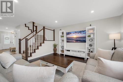 7 Mcfarland Street, Thorold (562 - Hurricane/Merrittville), ON - Indoor Photo Showing Living Room