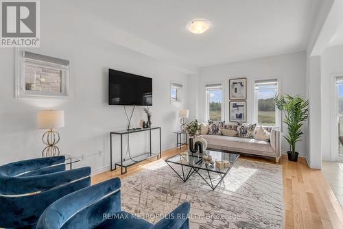 337 Moody Street, Southgate, ON - Indoor Photo Showing Living Room