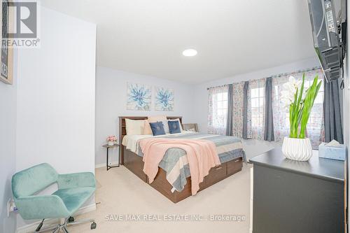 51 Burgess Crescent, Brantford, ON - Indoor Photo Showing Bedroom