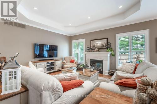 22 Martha Court, Pelham, ON - Indoor Photo Showing Living Room With Fireplace